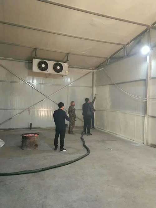 冷库喷涂聚氨酯保冷吗(图1) Q2600喷涂机冷库喷涂聚氨酯保冷案例